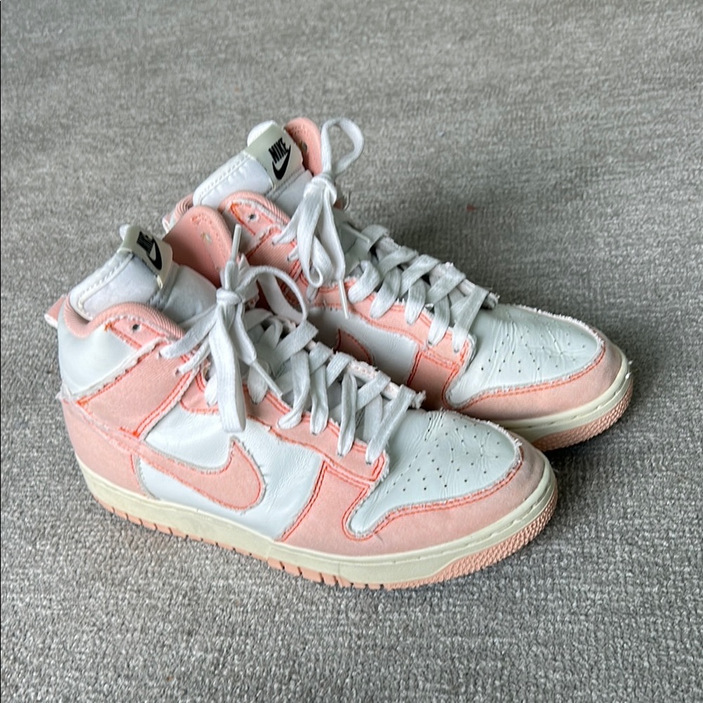 Nike Dunks High Top Artic Orange/White/Snail